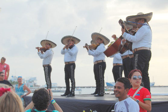 Ray Reeves Cozumel 2016 Mariachi